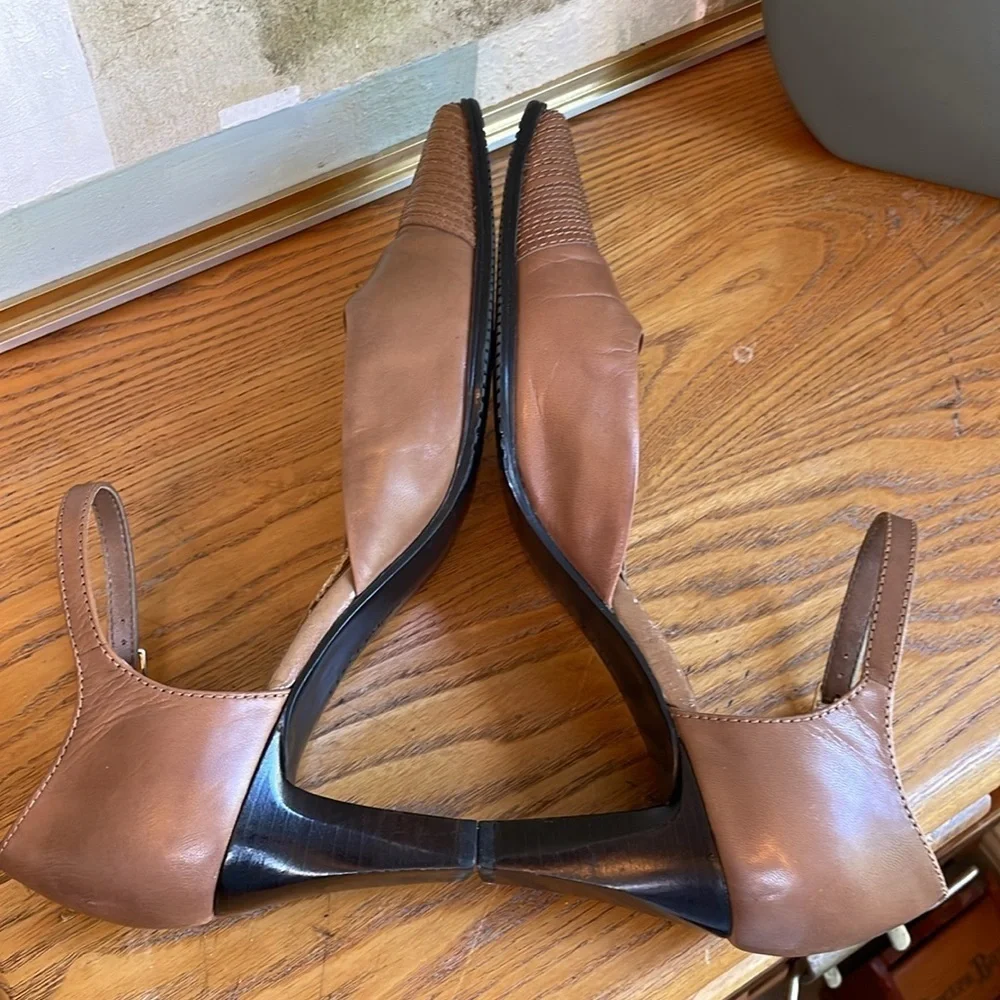 💐 Liz Clayborne medium brown leather ankle strap square pointed toe heels